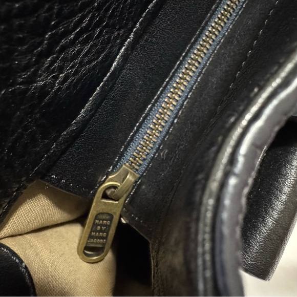 Marc by Marc Jacobs “MBMJ” Leather & Suede Two Tone Tote Bag - Picture 8 of 12